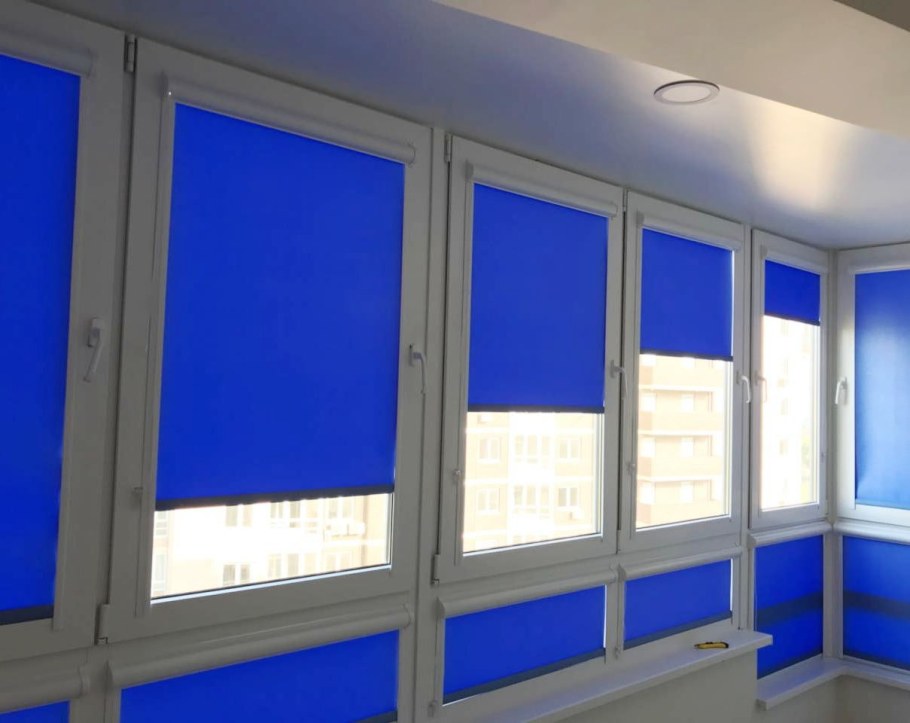 Рулонные шторы на балконные окна