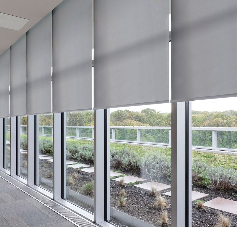 Рулонные шторы на панорамные окна