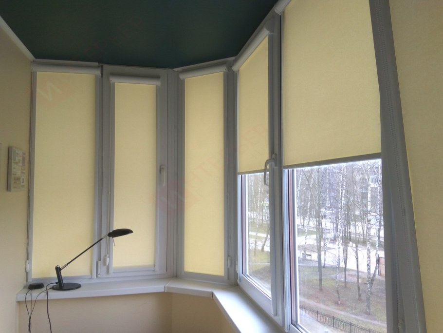 Рулонные жалюзи на балкон