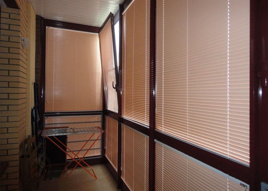 Рулонные шторы на лоджию