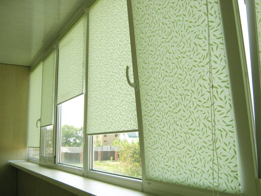 Рулонные жалюзи на балкон