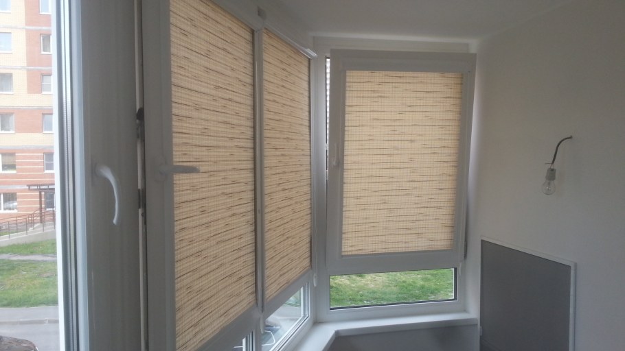 Жалюзи и рулонные шторы на балкон