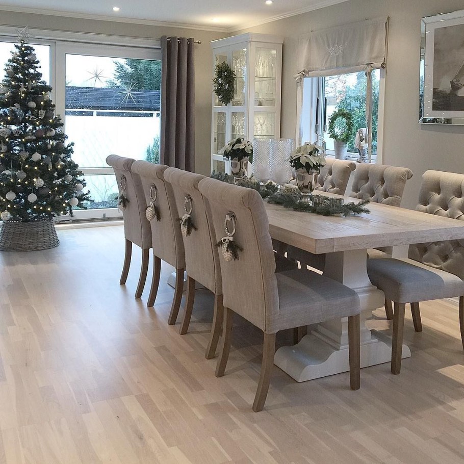 Интерьер столовой в частном доме