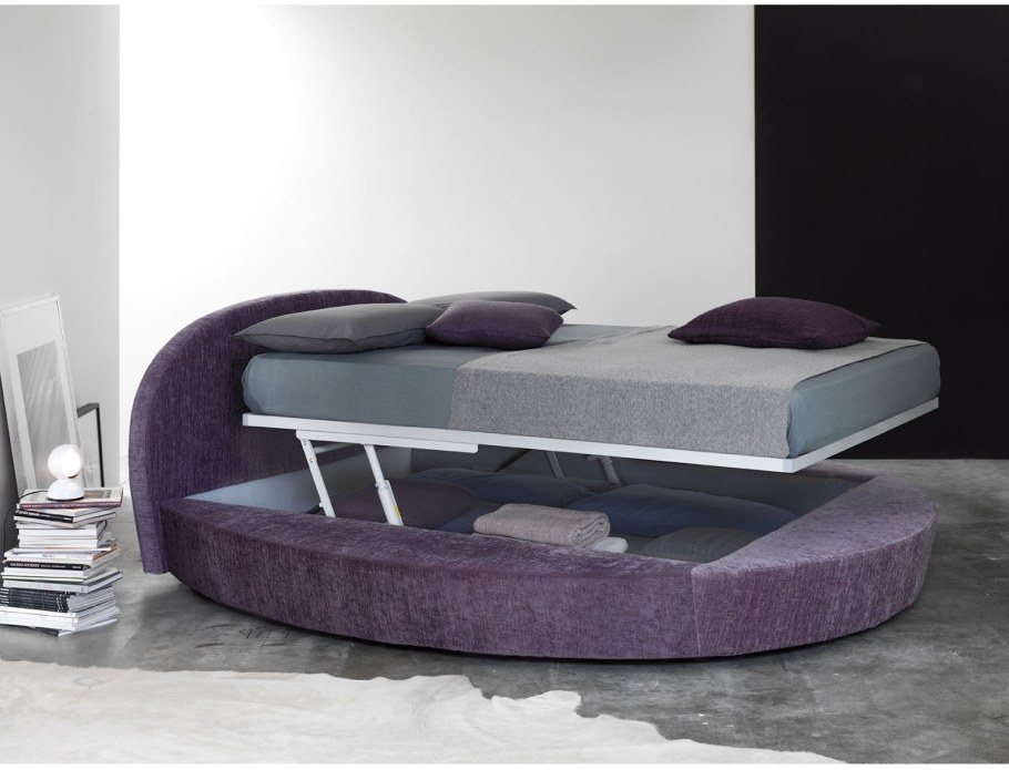 Круглая кровать на подиуме