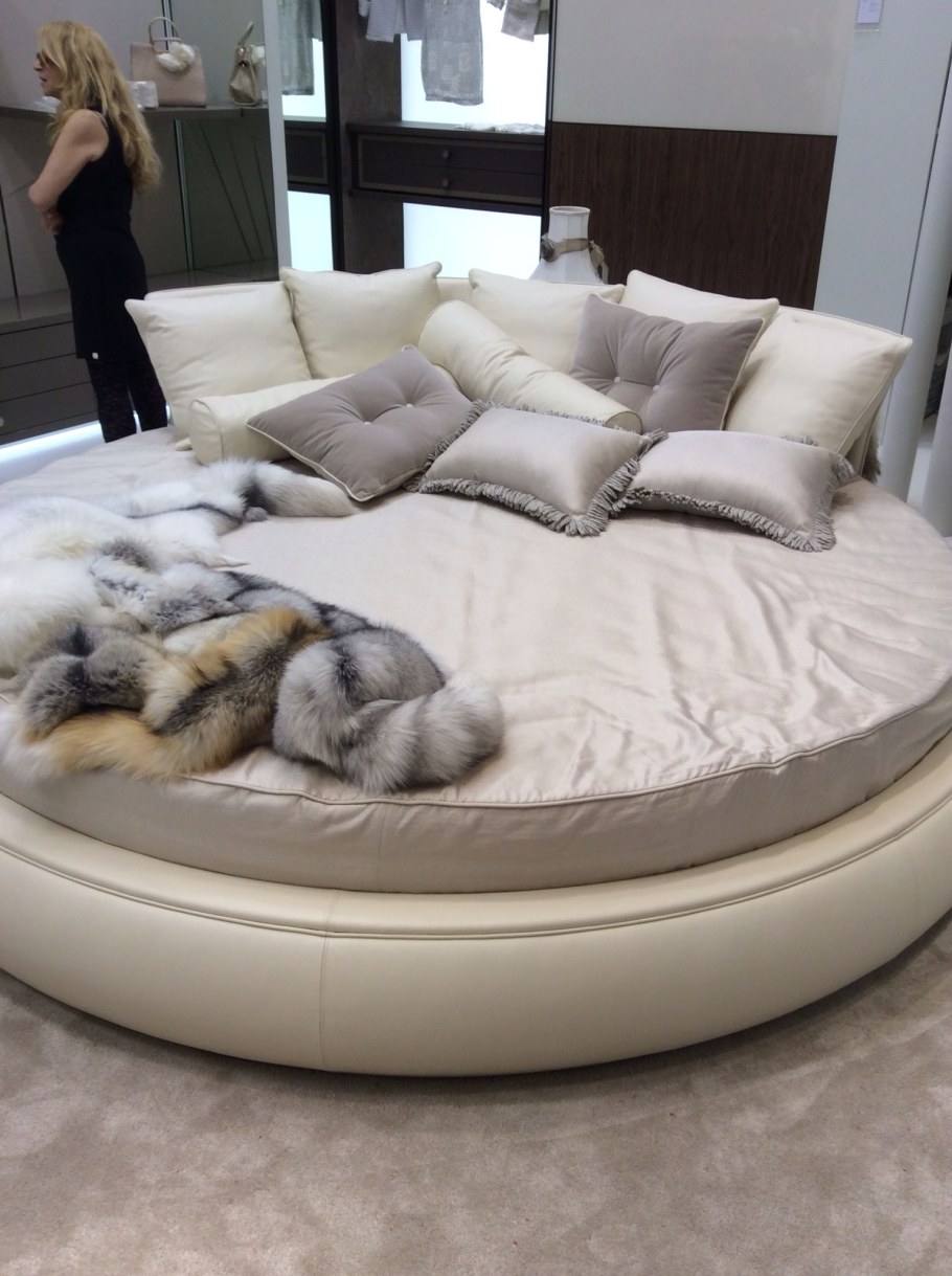 Круглая кровать Орматек
