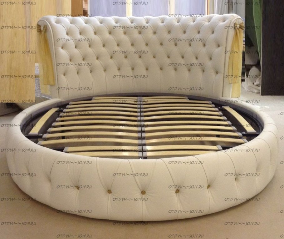 Круглая кровать