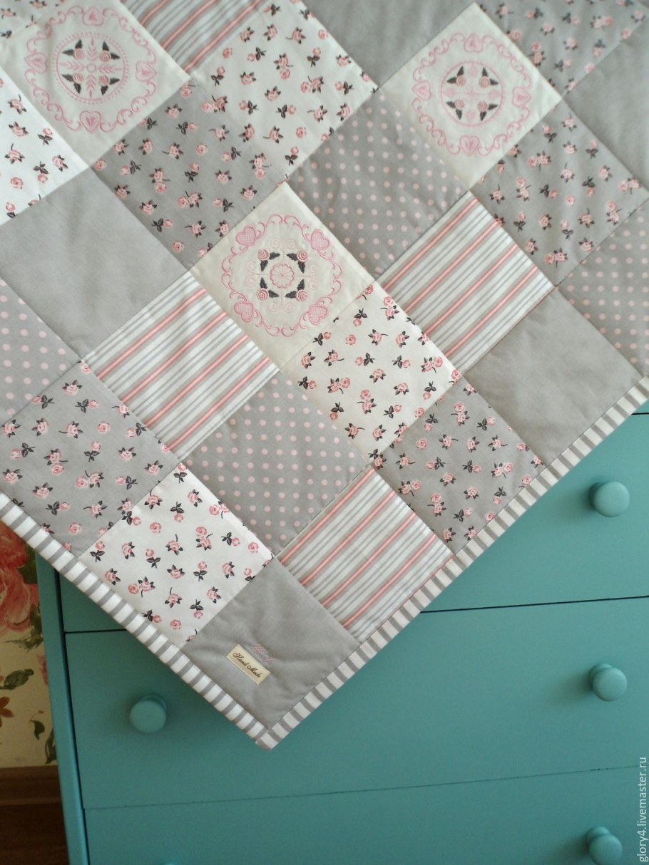 Лоскутные одеяла для новорожденных