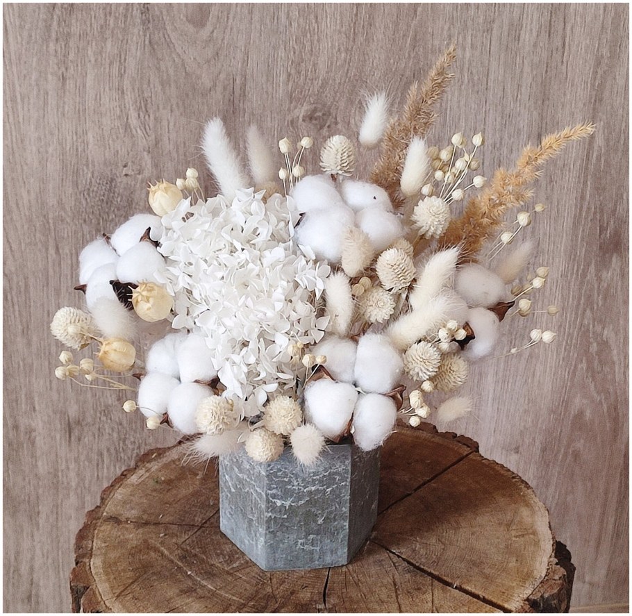 Кольцо с розовыми сухоцветами