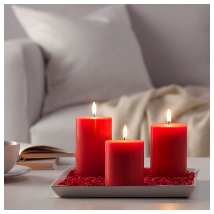 Свечи икеа красные