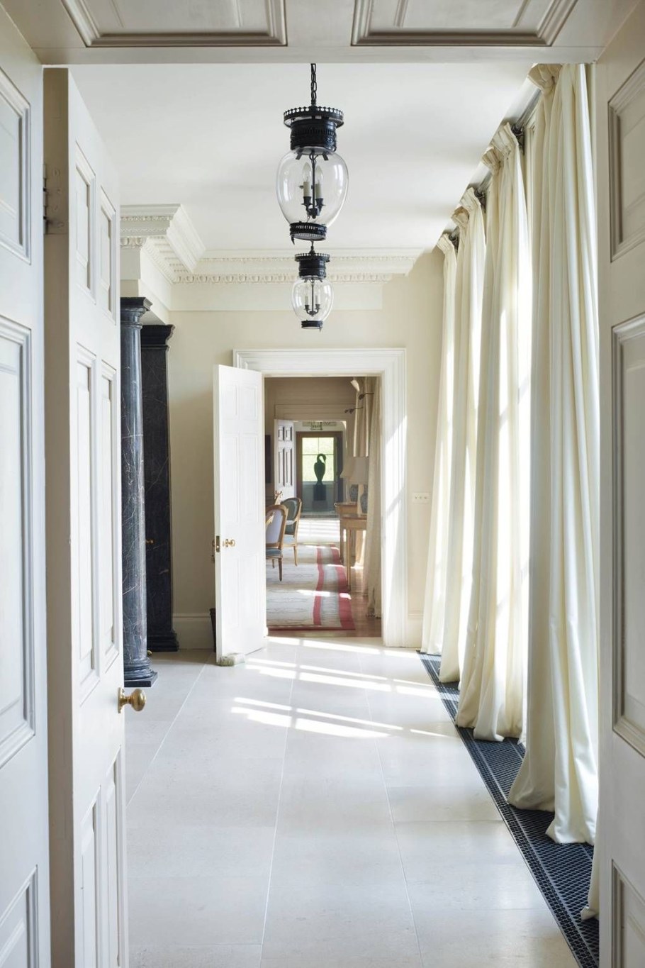 Современный дом с анфиладной планировкой