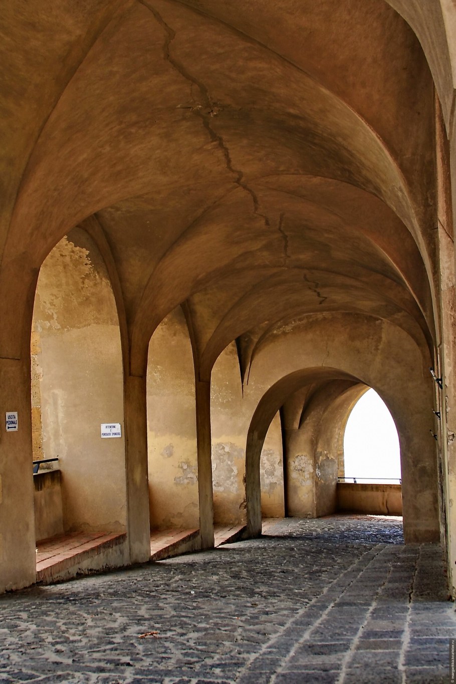 Каменные анфилады