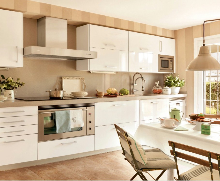 Бежевые кухни