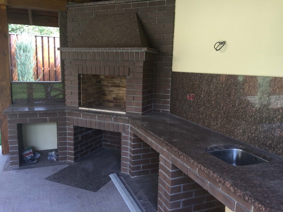 Гранит Дымовский столешница барбекю