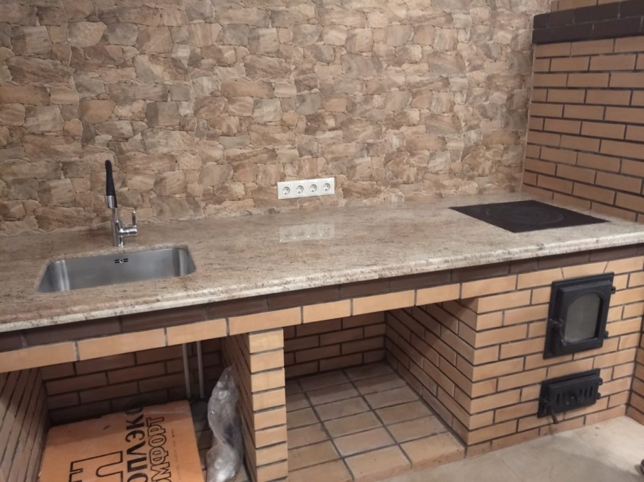 Столешница для барбекю из плитки