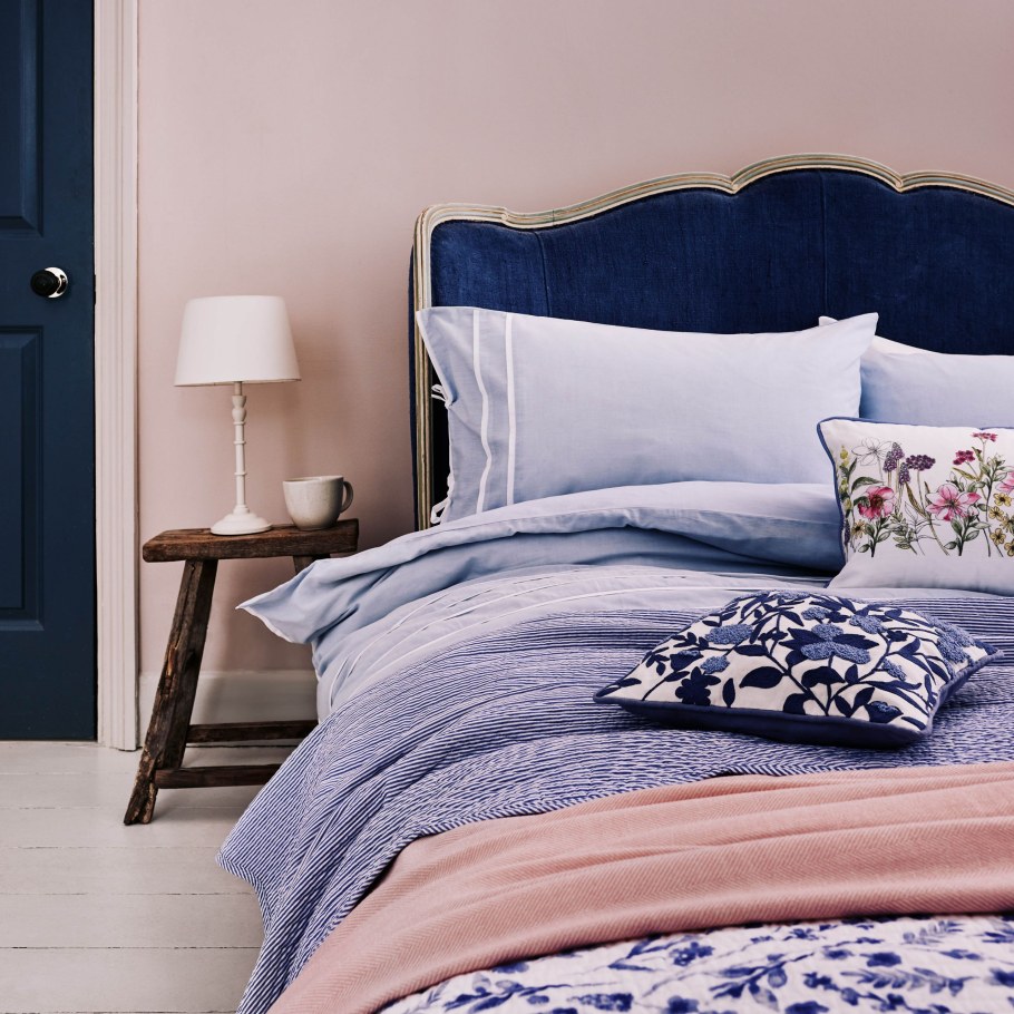 Синяя спальня