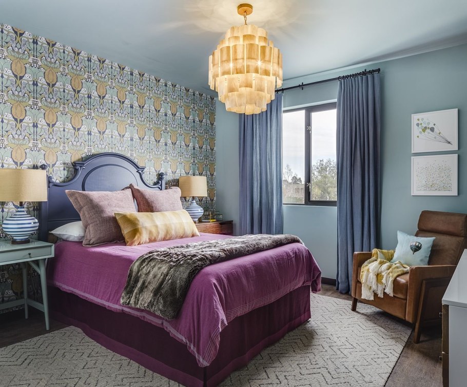 Сочетание синего цвета в интерьере спальни