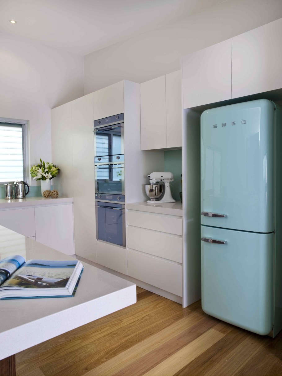 Холодильник Смег в интерьере