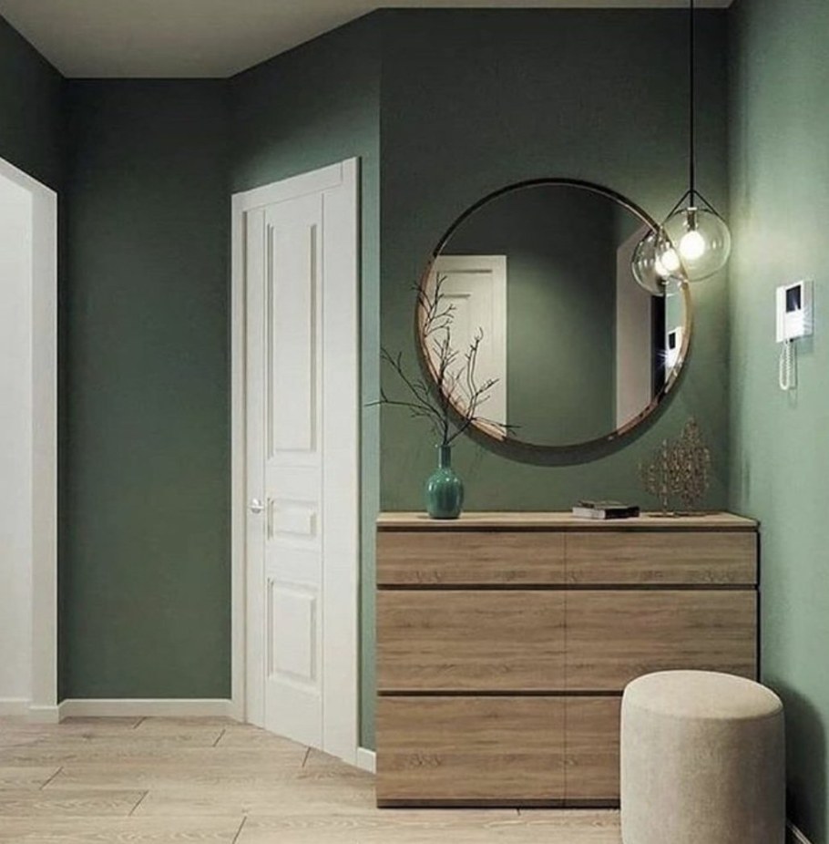 Прихожая в оливковом цвете