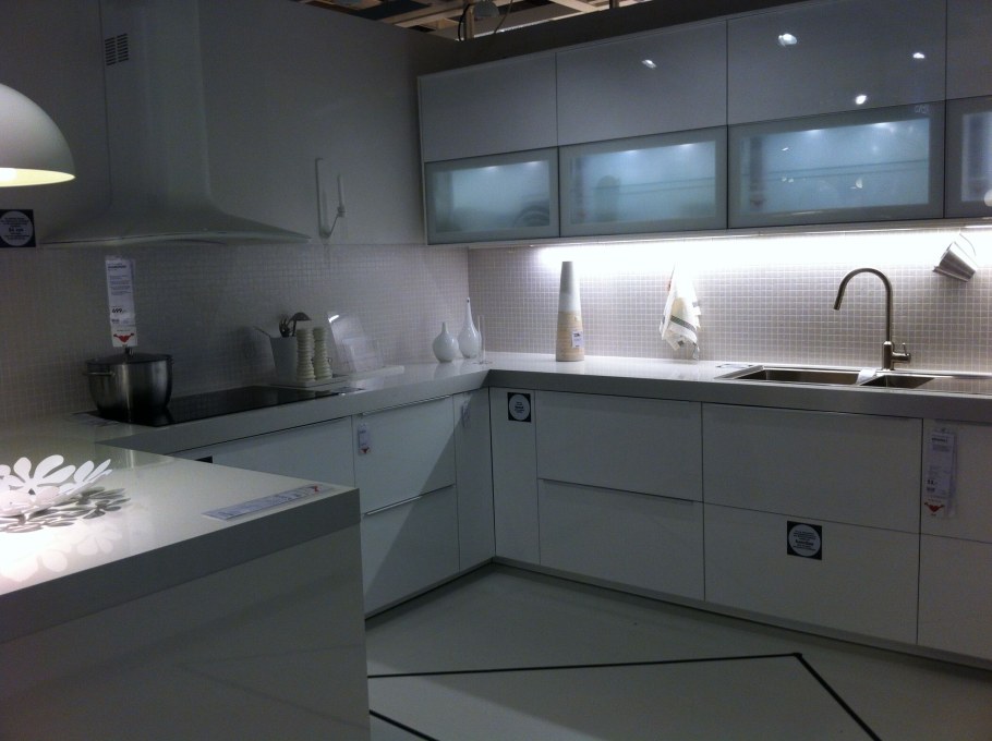 Кухня икеа Рингульт белый глянец