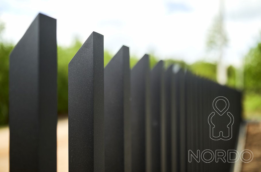 Забор алюминиевый вертикальный