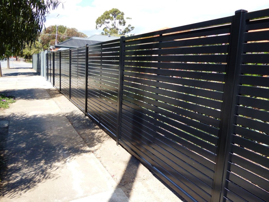 Забор алюминиевый горизонтальный