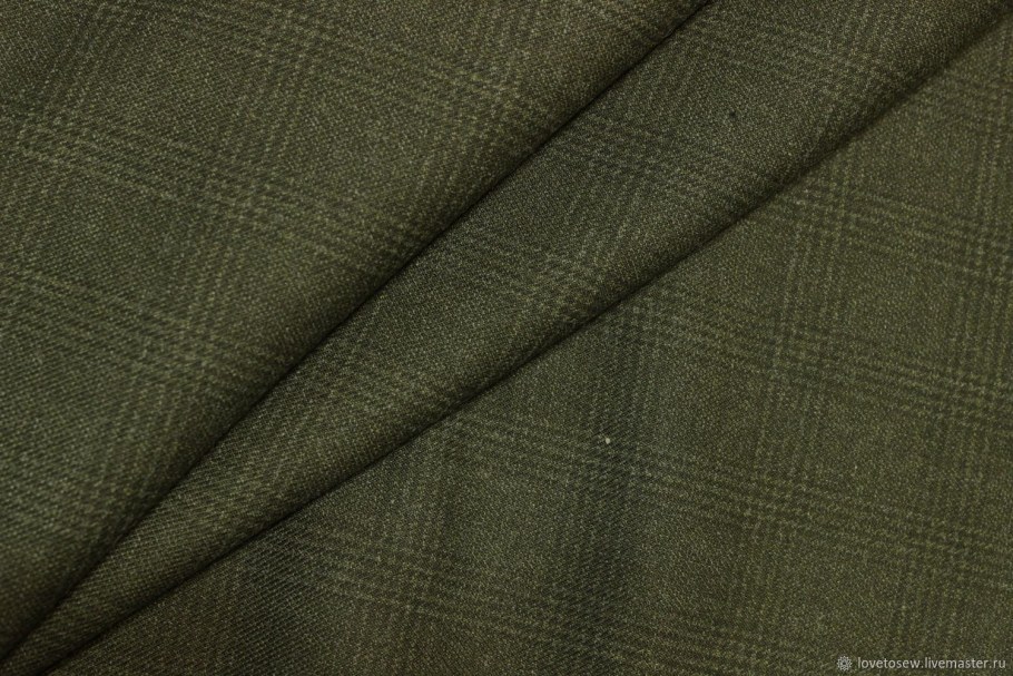 Костюмная полушерстяная ткань