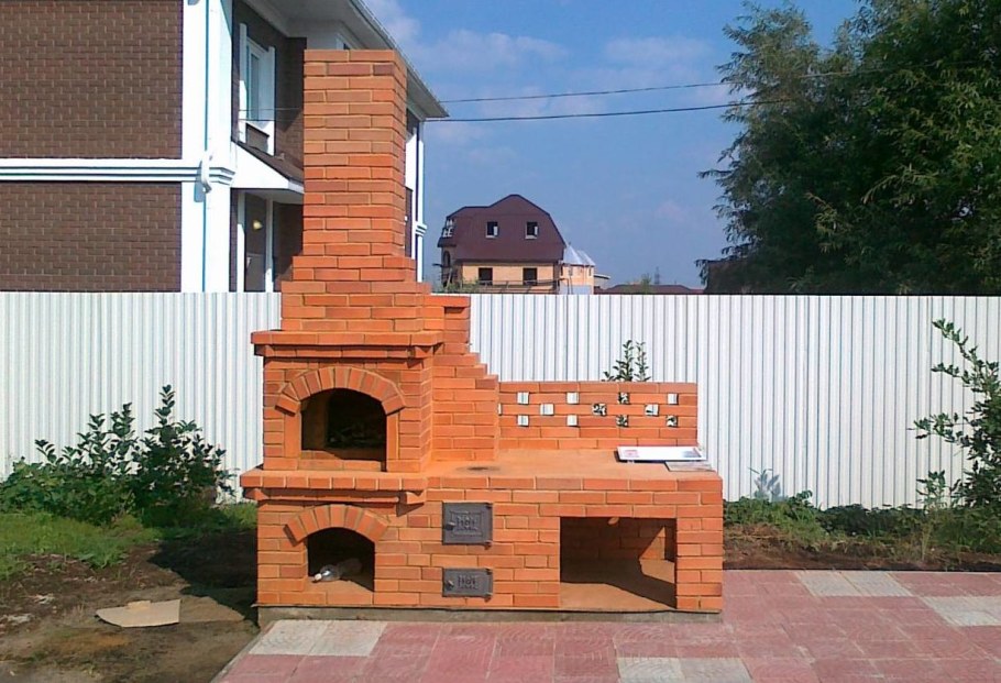 Барбекю из кирпича