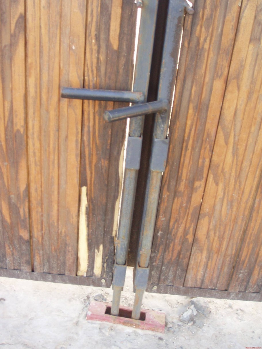 Задвижки снизу на ворота