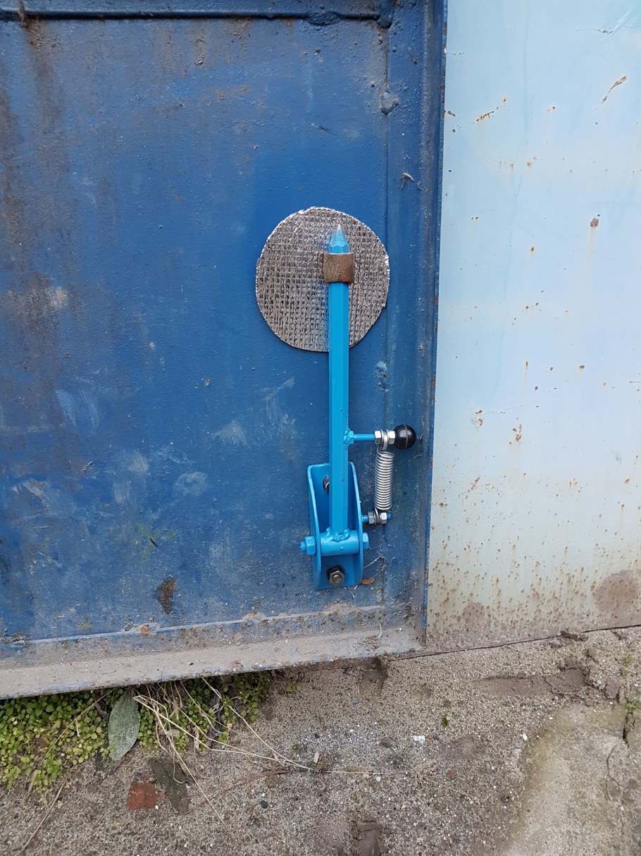 Упор для гаражных ворот, 200 мм