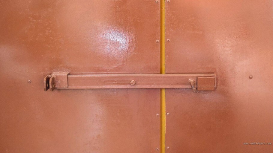 Засов воротный ekl400