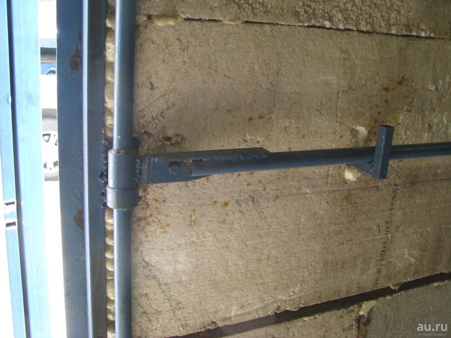 Контейнерный Засов на гаражные ворота