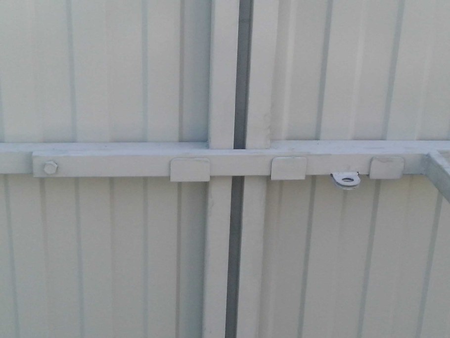 Засов для ворот 40х16х400