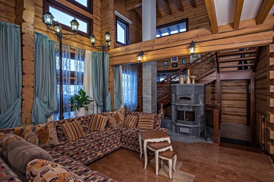 Интерьер брусового дома в стиле Кантри