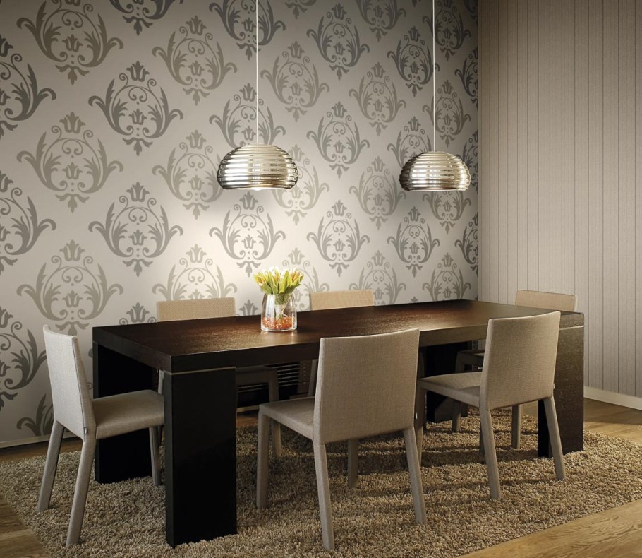 Комбинация обоев на кухне