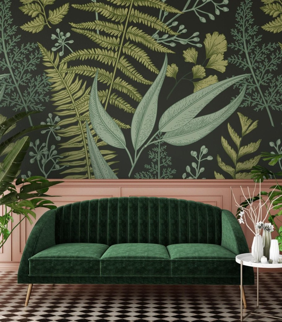 Папоротник на стене в интерьере