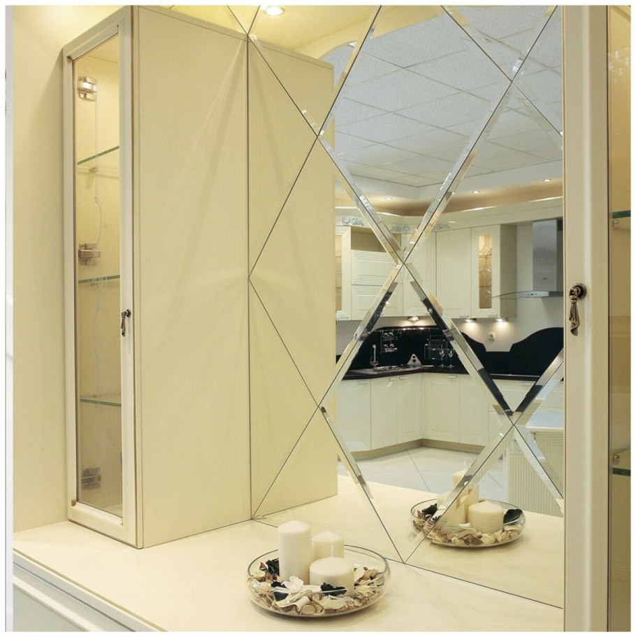 Зеркальная плитка с фацетом 30х30