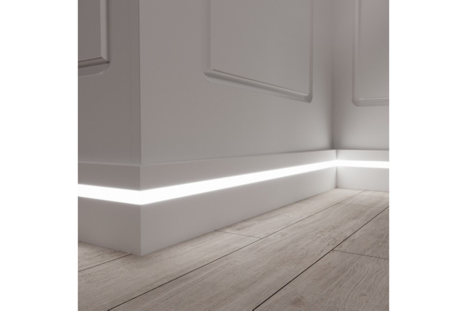 Напольный плинтус с подсветкой PN 021 led Евровуд