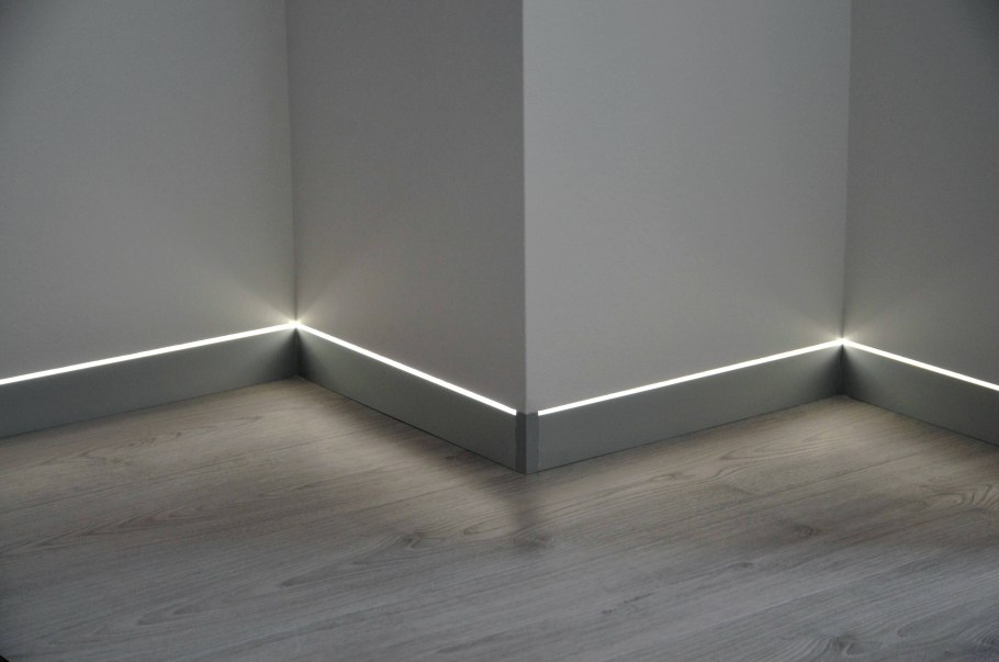 Profilpas Metal line плинтус