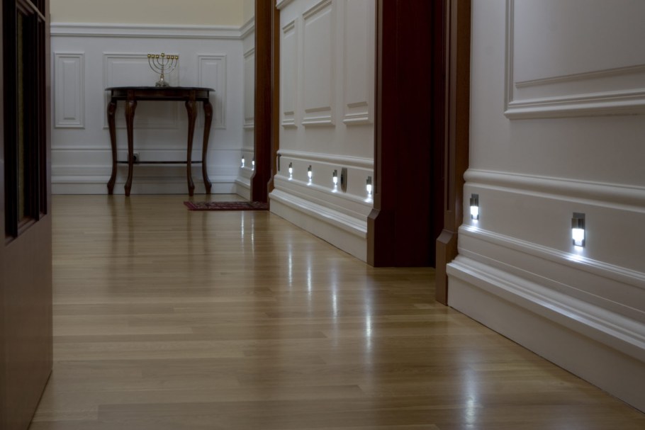 Подсветка в коридоре