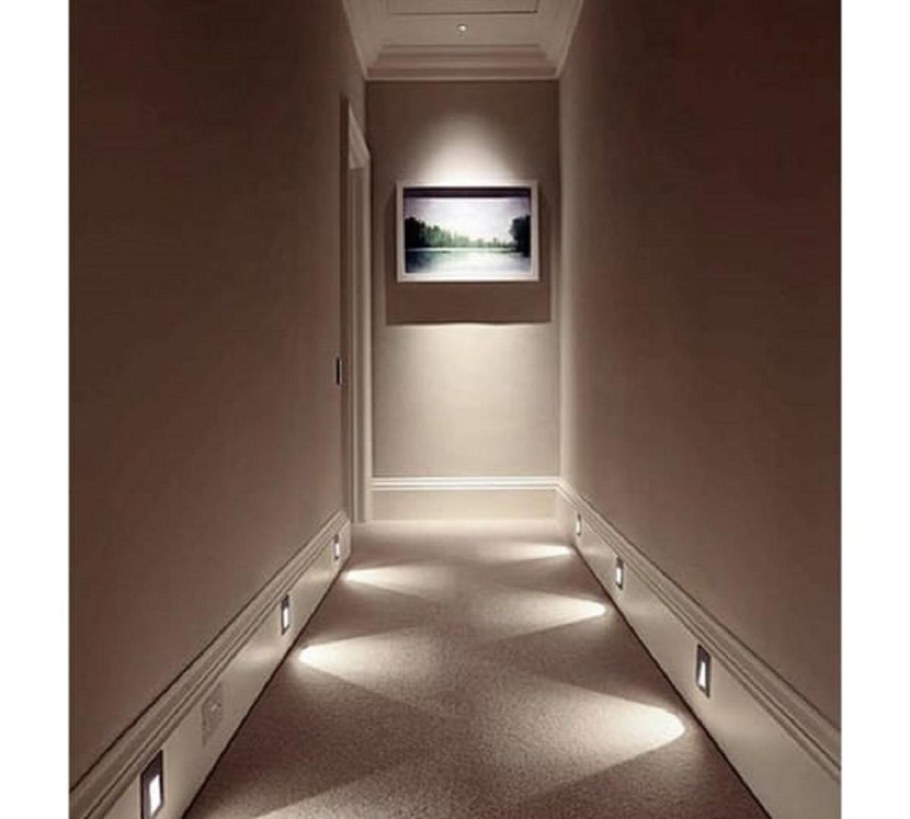 Светодиодная подсветка в коридоре