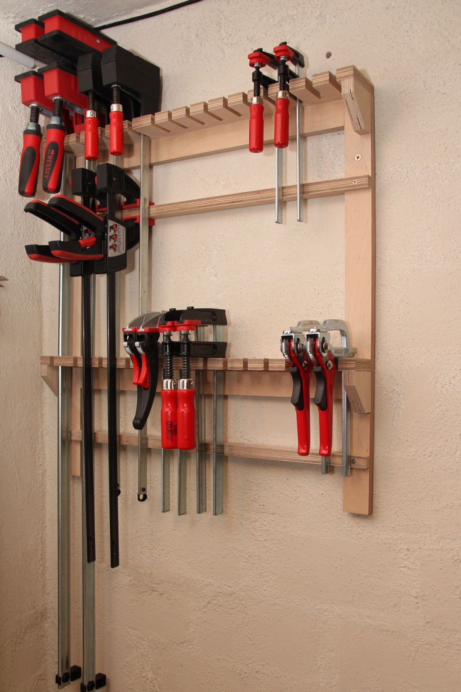 Полки для инструментов