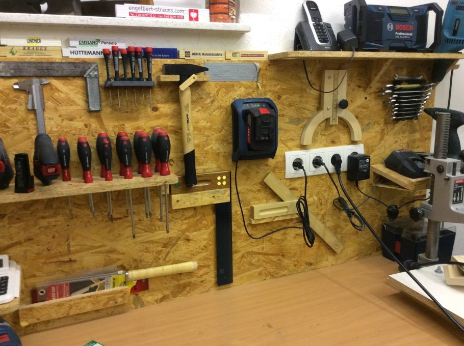 Стеллаж под инструмент на tbs2313