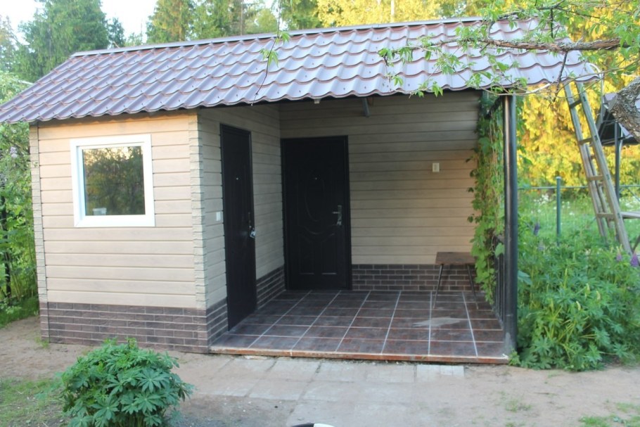 Дачный хозблок с туалетом