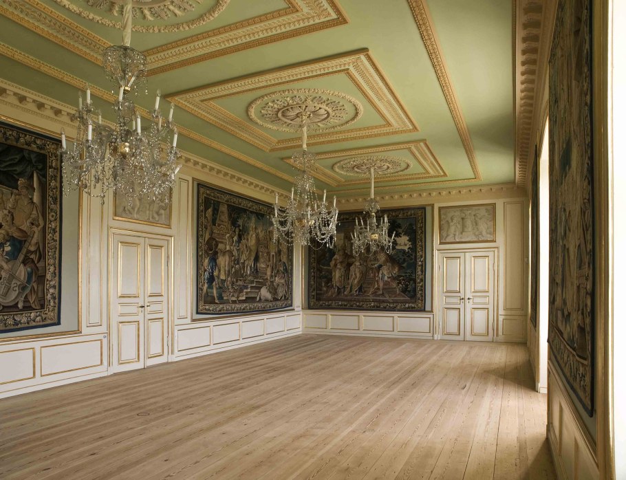 Дворец Амалиенборг рококо