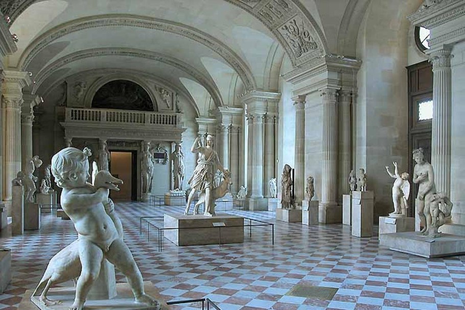Галерея Микеланджело Лувр