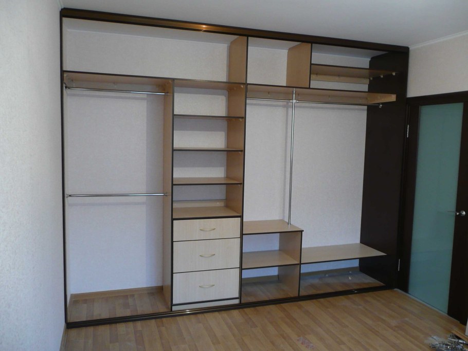 Встроенный шкаф