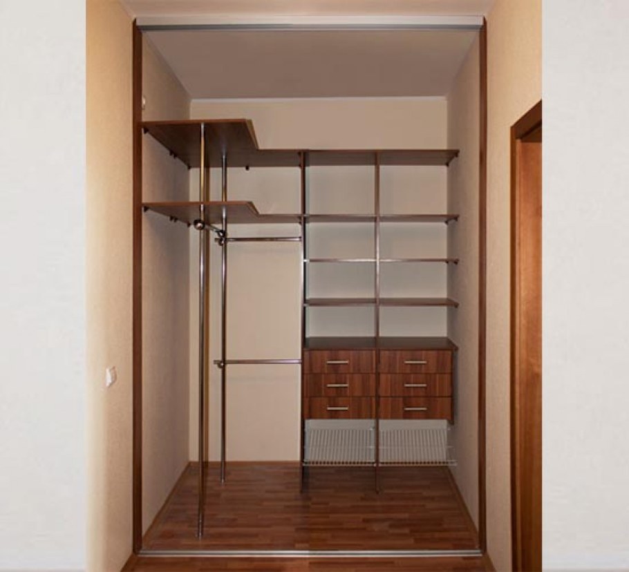 Маленькая гардеробная