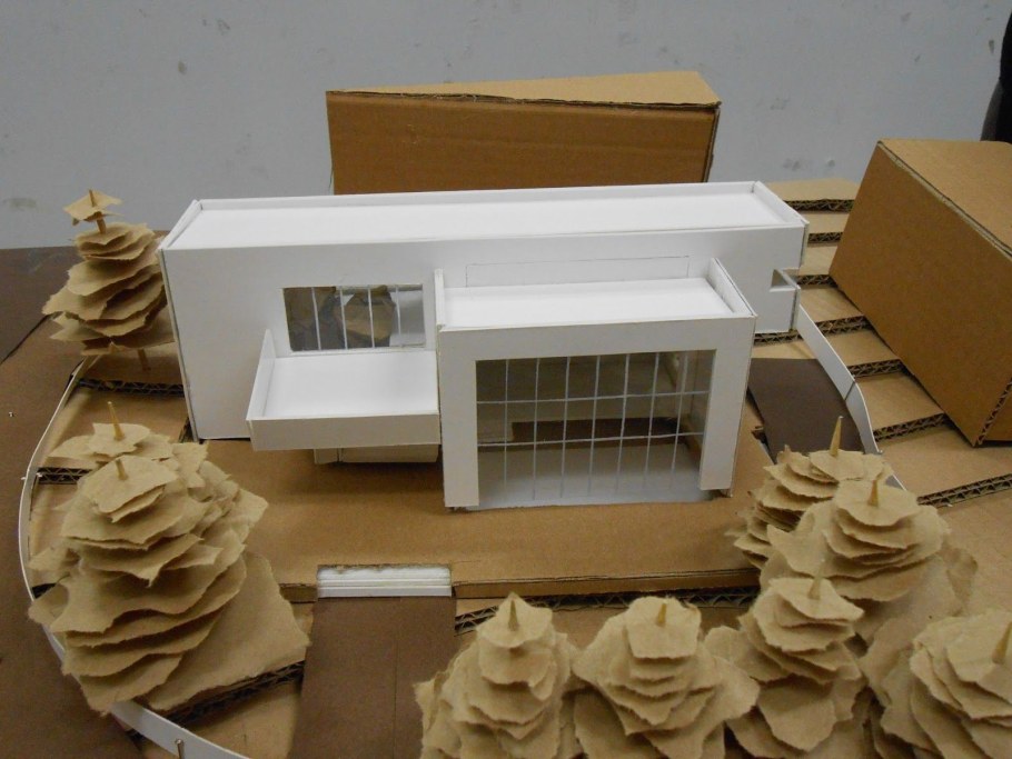Макет здания из картона