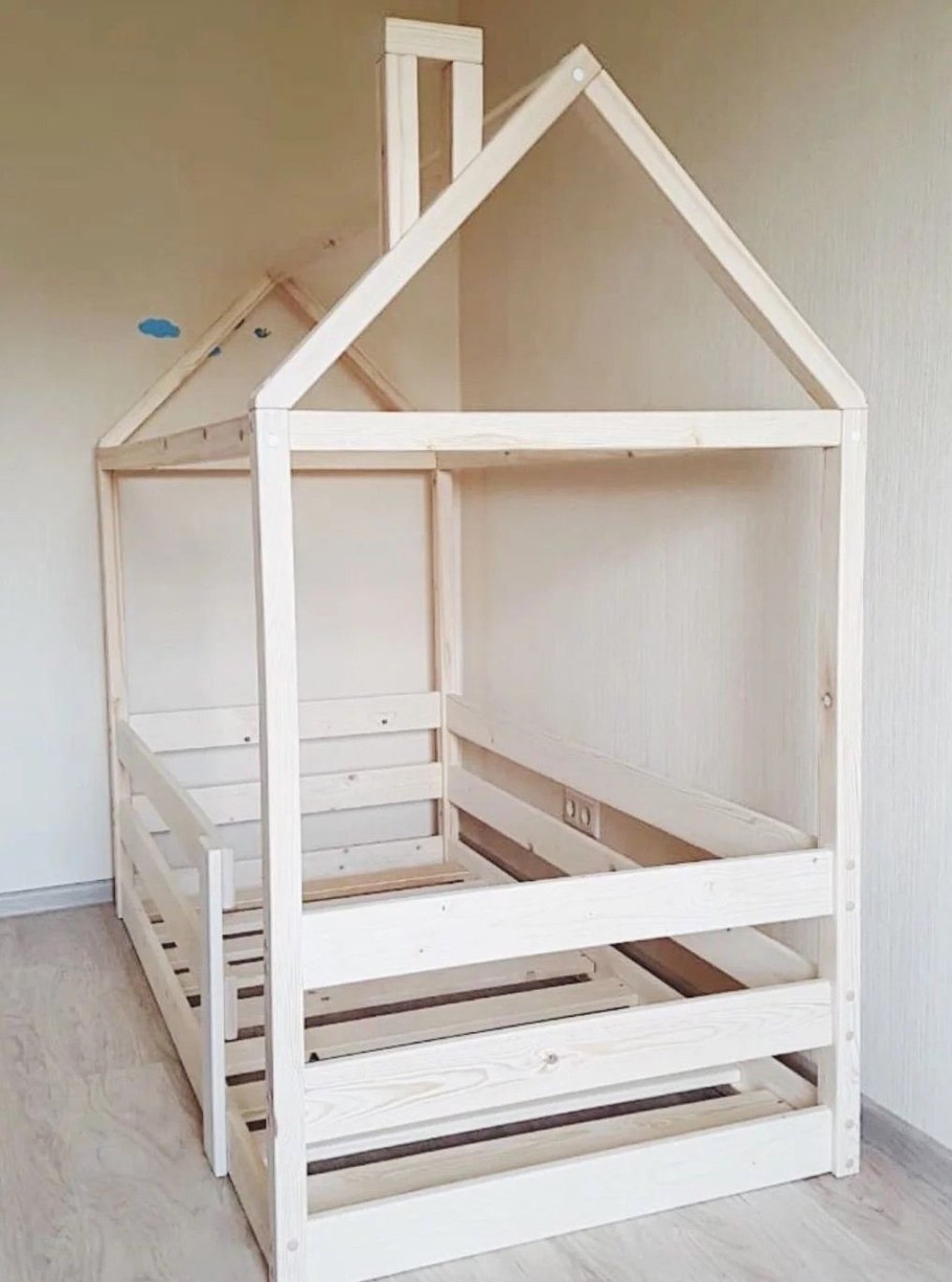 Кроватка домик