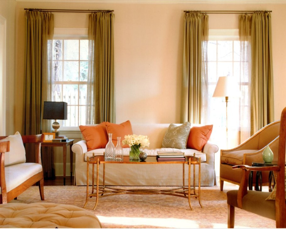 Шторы к бежевым стенам